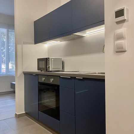 Апартаменти Jogasz Street - A. Apartman Печ Екстер'єр фото